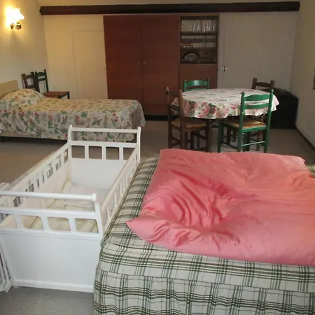 Character House 280 Garden 1500