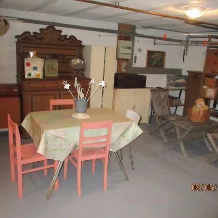 Character House 280 Garden 1500 Beautheil-Saints