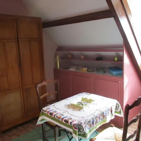 Character House 280 Garden 1500