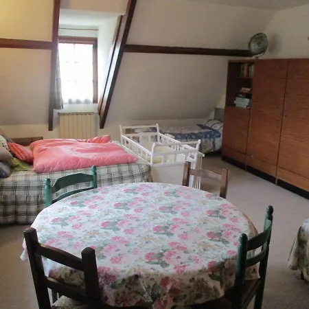 Character House 280 Garden 1500 * Beautheil-Saints