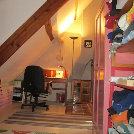 Character House 280 Garden 1500 Beautheil-Saints