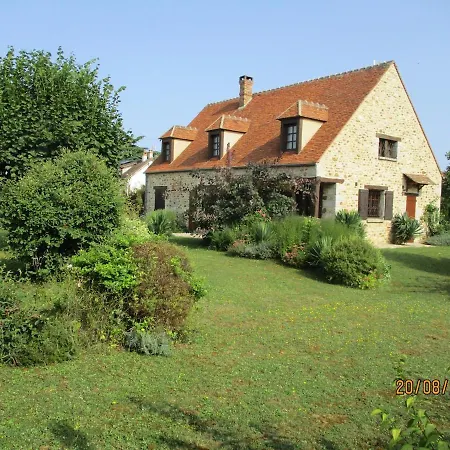 Βίλα Character House 280 Garden 1500 Beautheil-Saints
