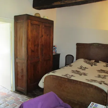 Character House 280 Garden 1500 Beautheil-Saints